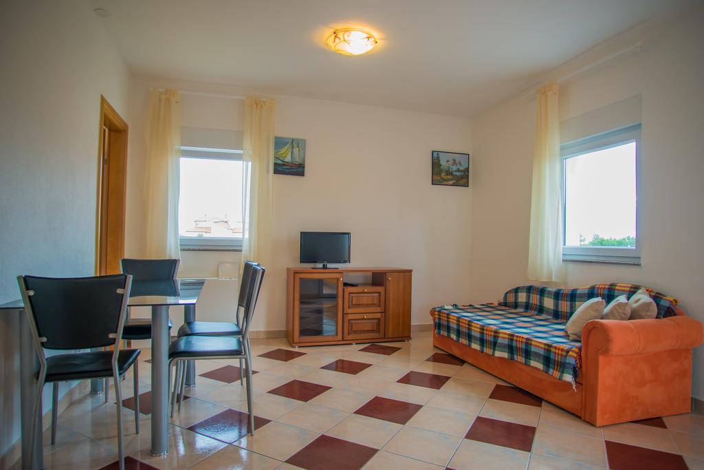Apartments Nina Promajna Exteriér fotografie