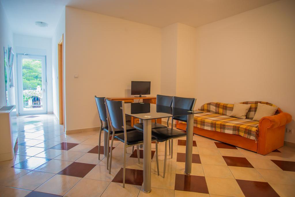 Apartments Nina Promajna Exteriér fotografie